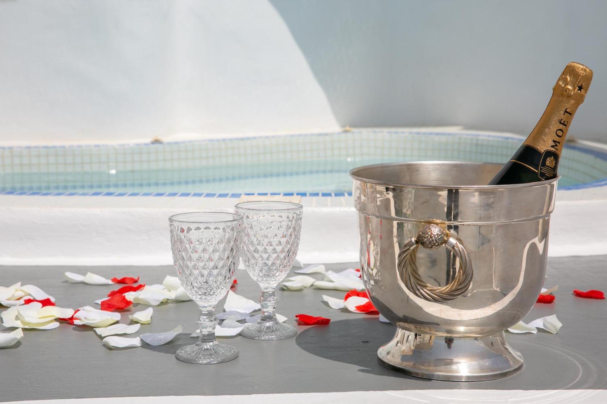 Vogue Suites Oia  Extérieur photo